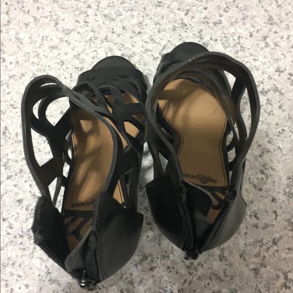 Fergalicious heels - Picture 2 of 3